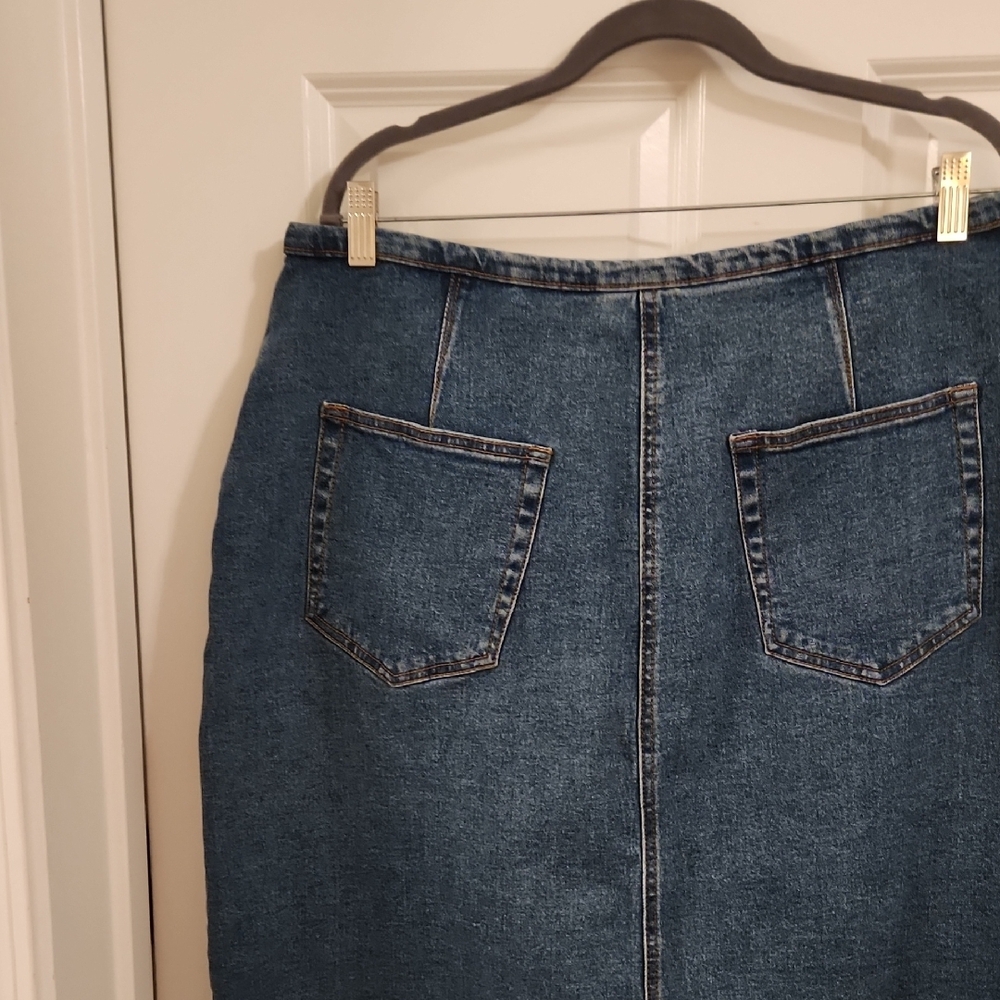 Blue Knee-Length Pencil Skirt for Casual Wear - Picture 6 of 7
